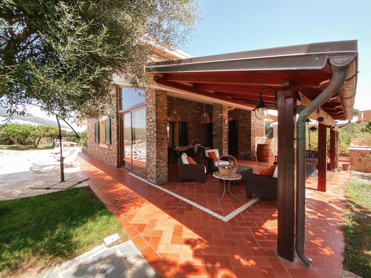 Villa Patrizia Стинтино Екстериор снимка