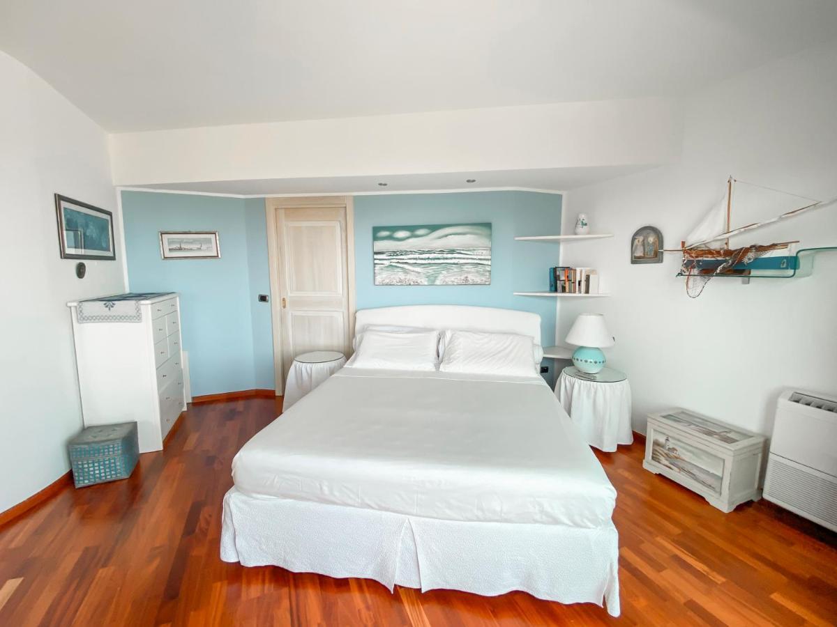 Villa Patrizia Стинтино Екстериор снимка