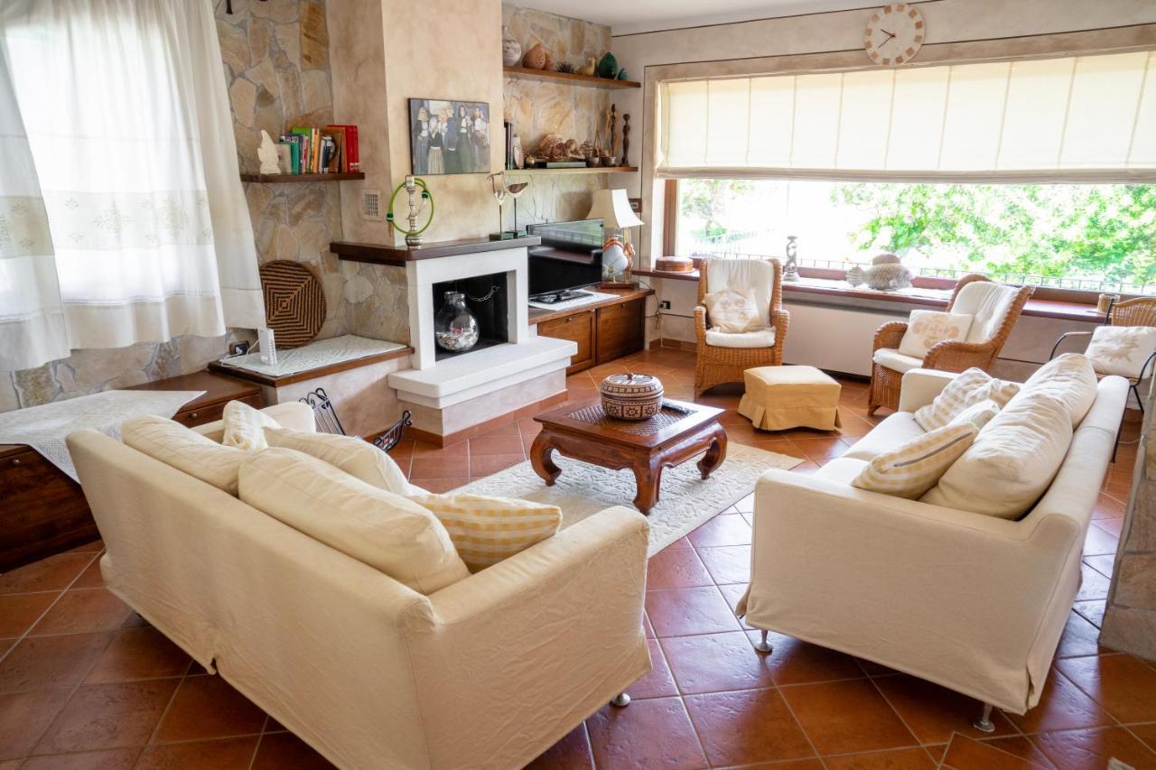Villa Patrizia Стинтино Екстериор снимка